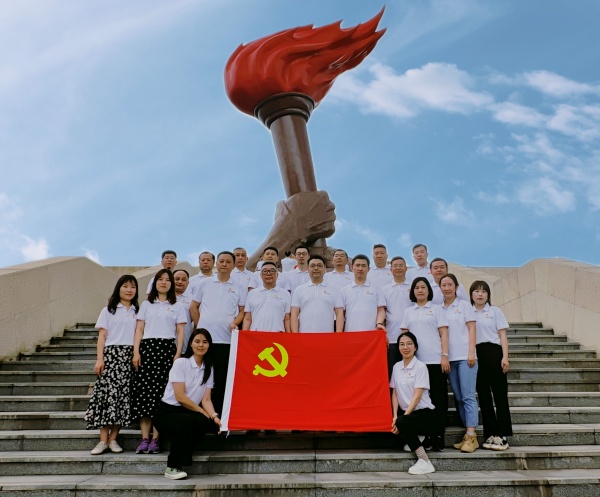 1721126342641741.jpg 1. 井岡山主題教育培訓活動第一黨支部合照_副本.jpg